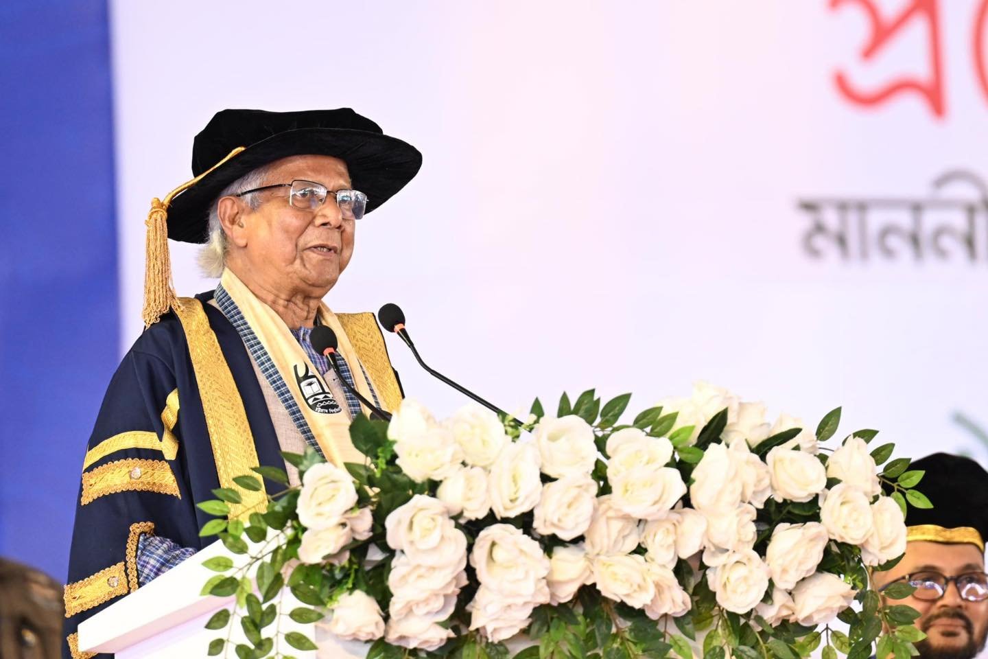 CA urges students to dream of building new world