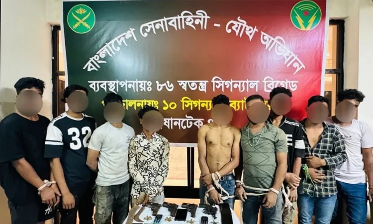 Bangladesh Army arrests 10 suspected terrorists in Dhaka