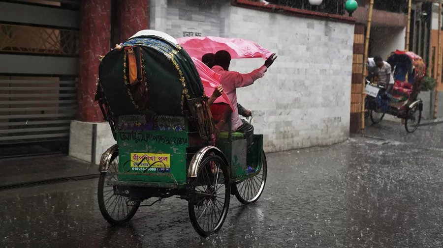 Met office forecasts light to moderate rain across Bangladesh