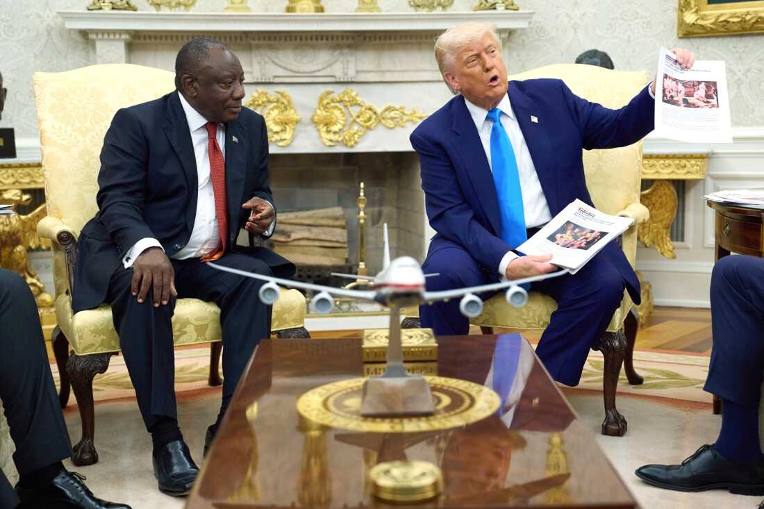 Trump ambushes S. African president over genocide accusation