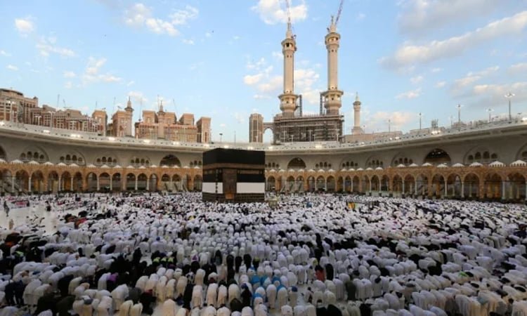 80723 Bangladeshi hajj pilgrims so far reach Saudi Arabia