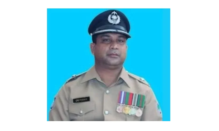 Ex-OC among 10 cops sued in extortion case by Jubo Dal leader