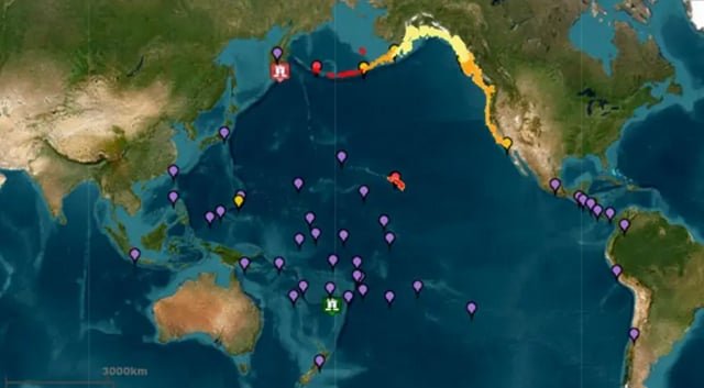 Huge quake off Russia sparks Pacific tsunami warnings